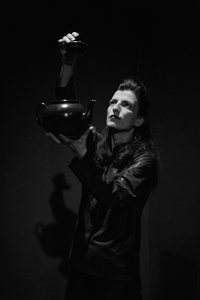 portrait of Lara Stanic (photo: @Michelle Ettlin)